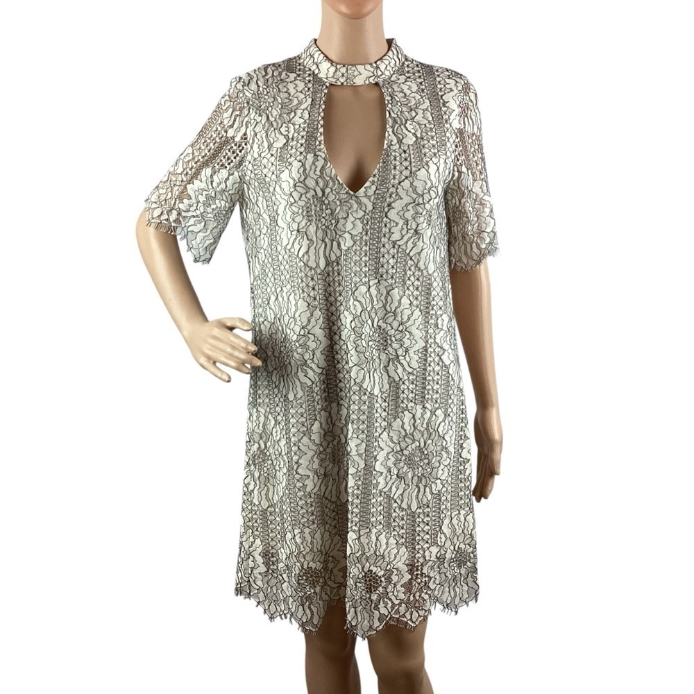 Socialite Lace Choker Dress Size S White